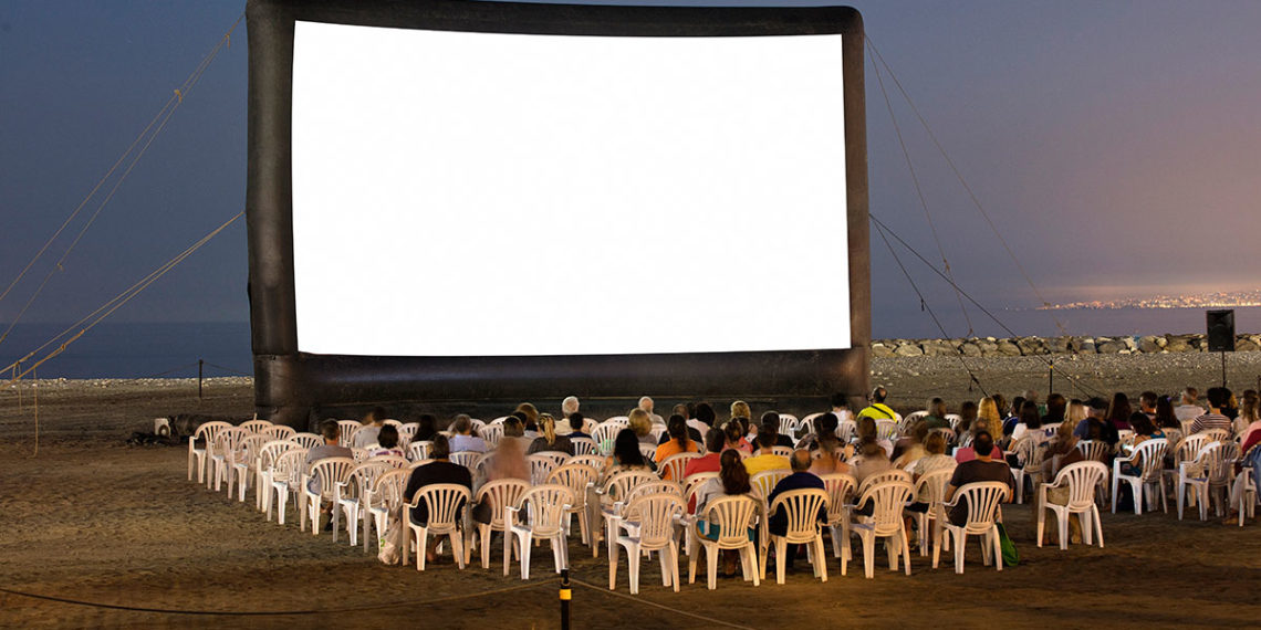 En este momento estás viendo Tomiño estrena su cine de verano al aire libre gratuito: estas serán sus tres proyecciones